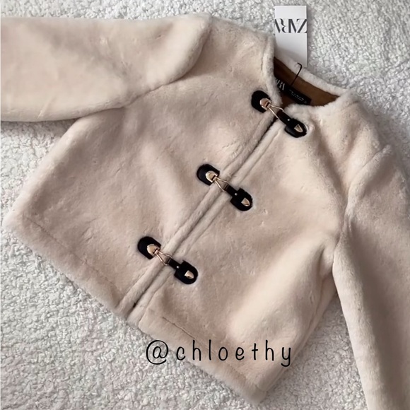 Zara FAUX FUR JACKET WITH FIREMAN CLASP - Picture 10 of 14